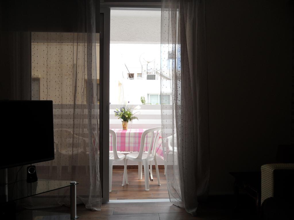 Sunshine Apts, Two Bedroom , Free Internet, No 3 Agia Napa Exterior foto