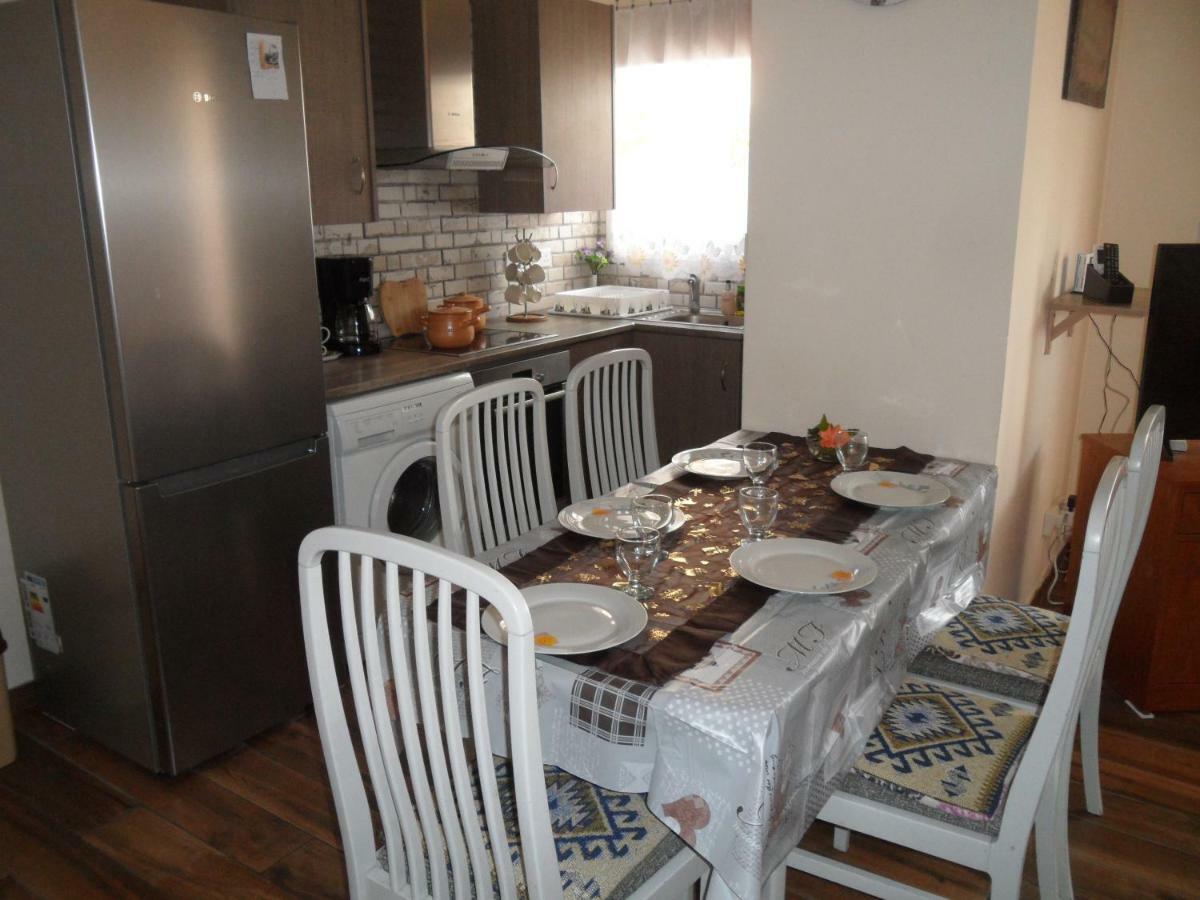 Sunshine Apts, Two Bedroom , Free Internet, No 3 Agia Napa Exterior foto