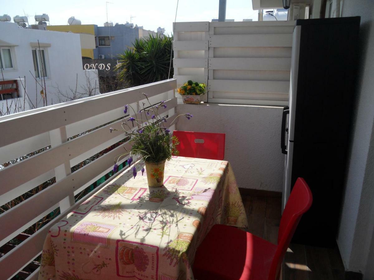 Sunshine Apts, Two Bedroom , Free Internet, No 3 Agia Napa Exterior foto